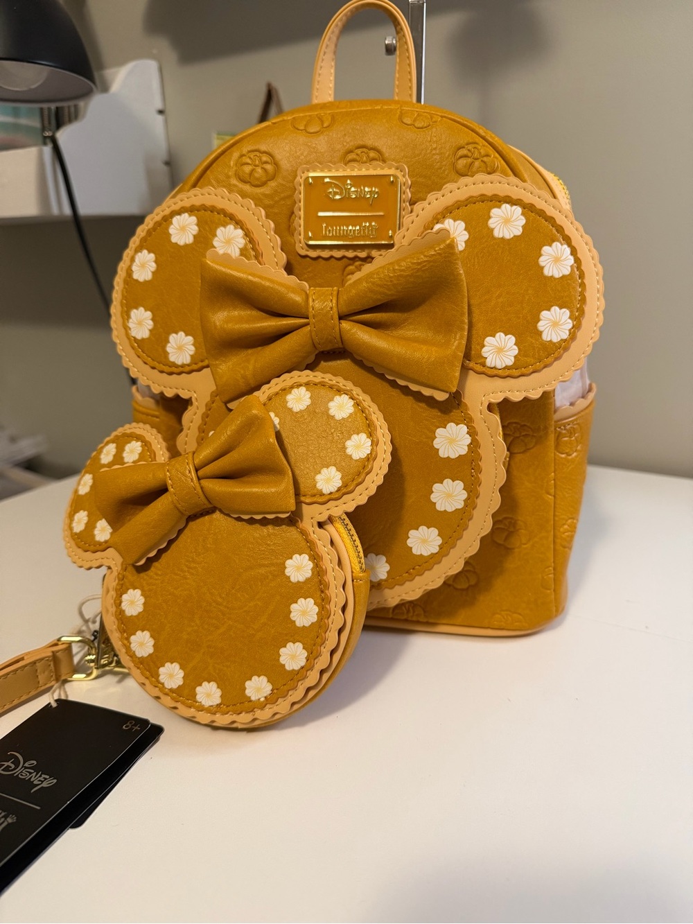 Loungefly Minnie Mouse Scented Pumpkin Pie Backpack and wristlet